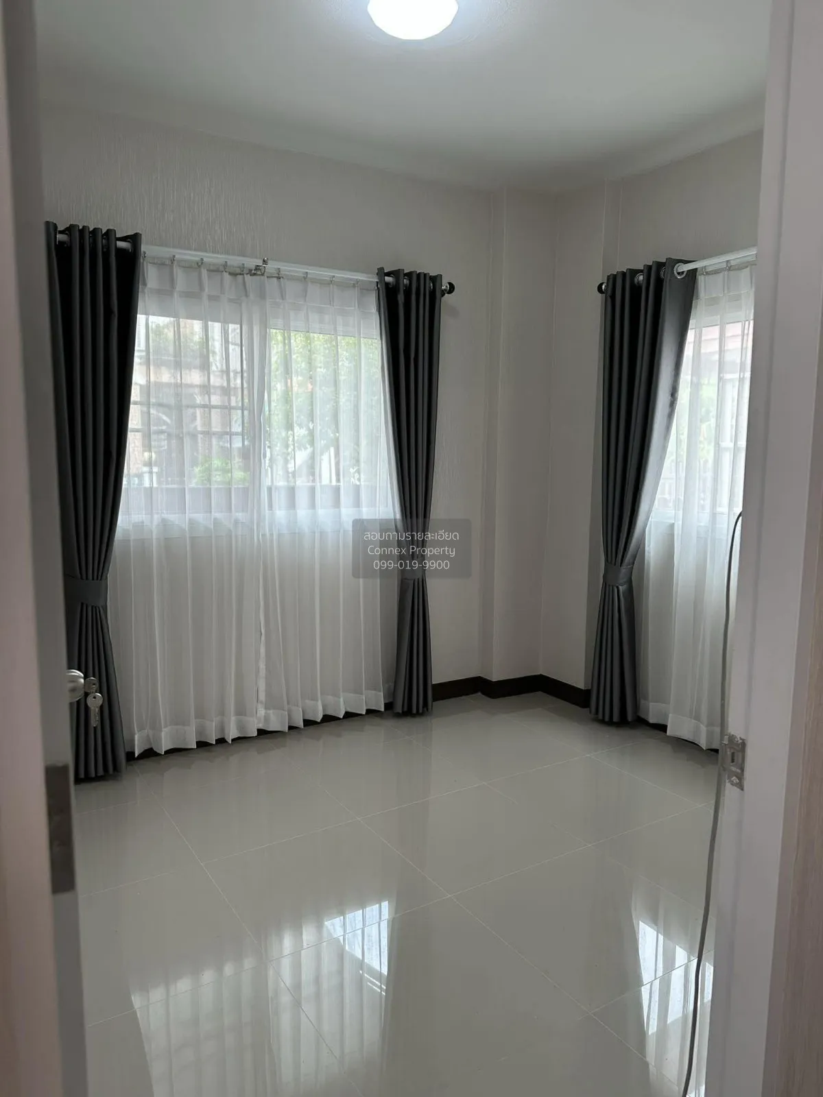 For Sale House , Baan Burirom Srinakarin - Wongwaen Theparak , Ph