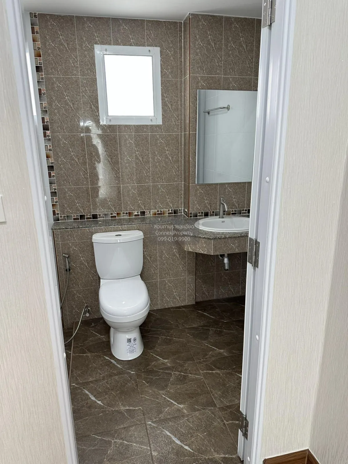 For Sale House , Baan Burirom Srinakarin - Wongwaen Theparak , Ph