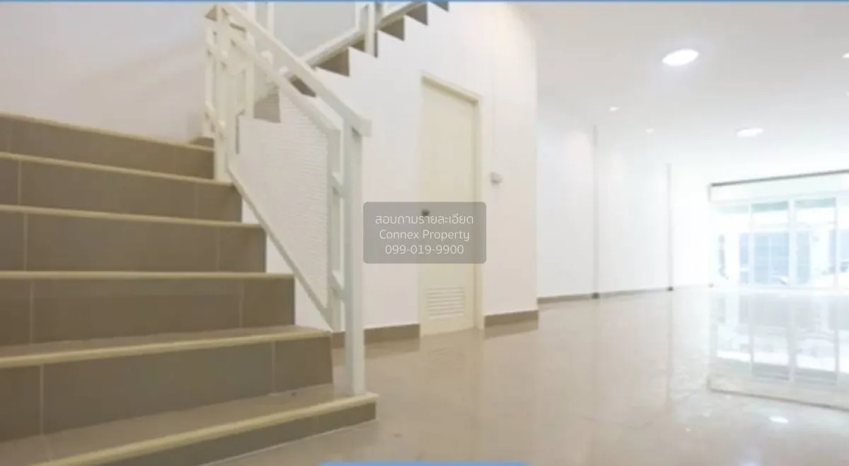 For Sale Townhouse in Lat Phrao 45 , Sam Saen Nok , Huai Khwang ,