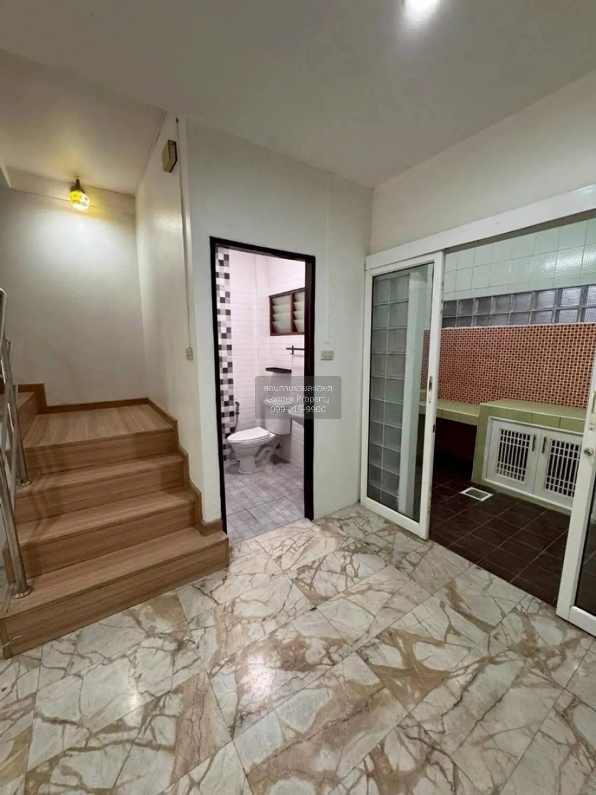 For Sale Two-story townhouse, Soi Ramintra 40 (Intersection 8) , 
