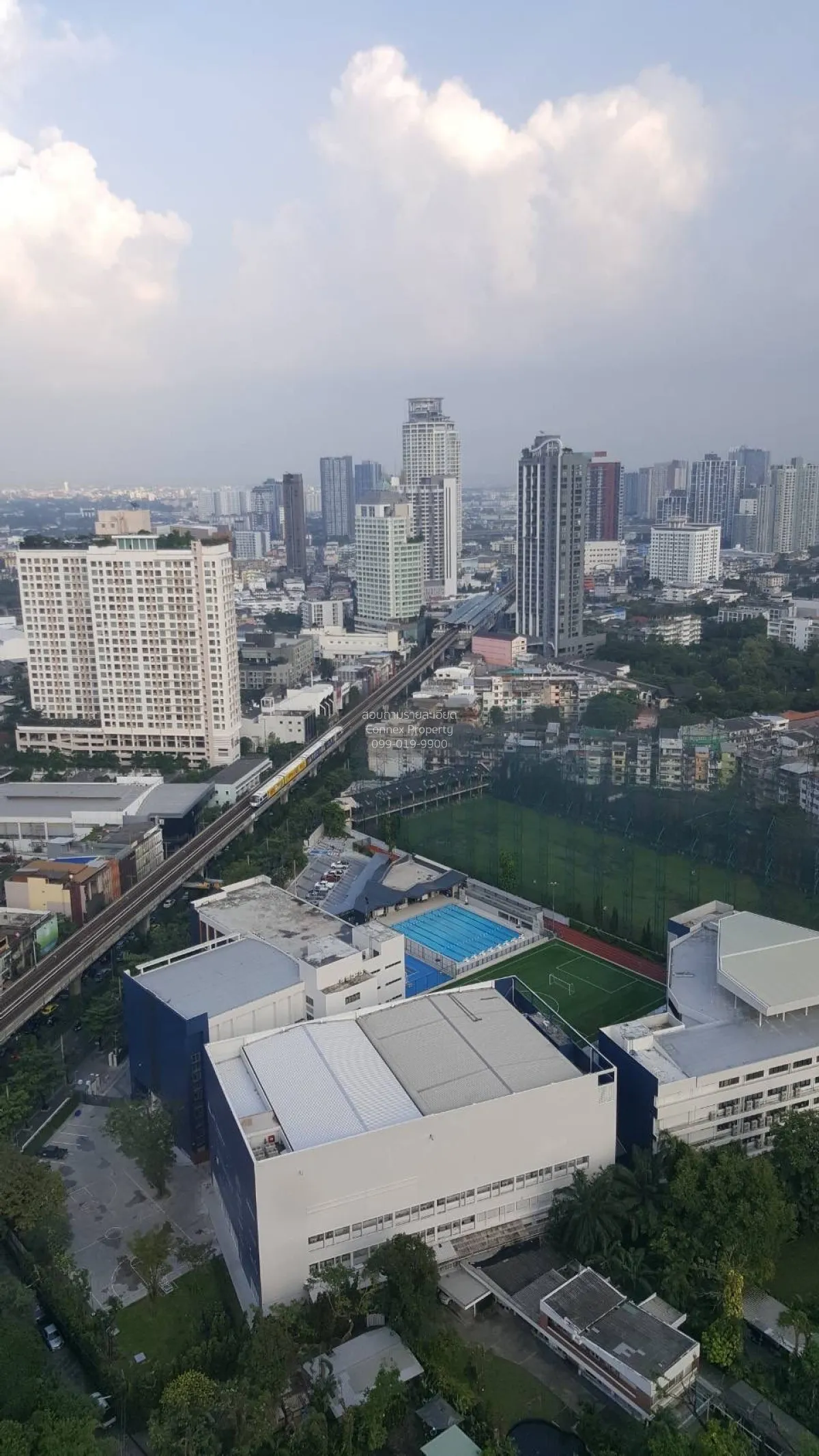 เช่าคอนโด  ริทึ่ม สุขุมวิท 42 หน้ากว้าง BTS-เอกมัย พระโขนง เขต คล