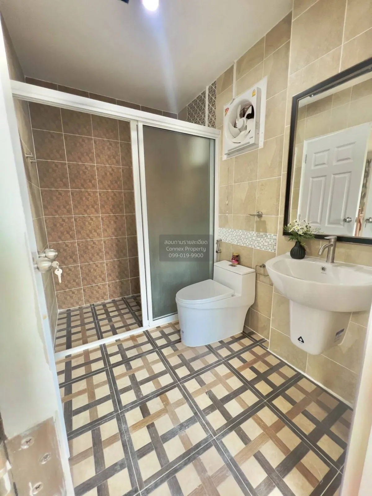 ขายบ้าน  บ้านพร้อมพัฒน์ 1 รามอินทรา รีโนเวทใหม่ สามวาตะวันตก เขต 