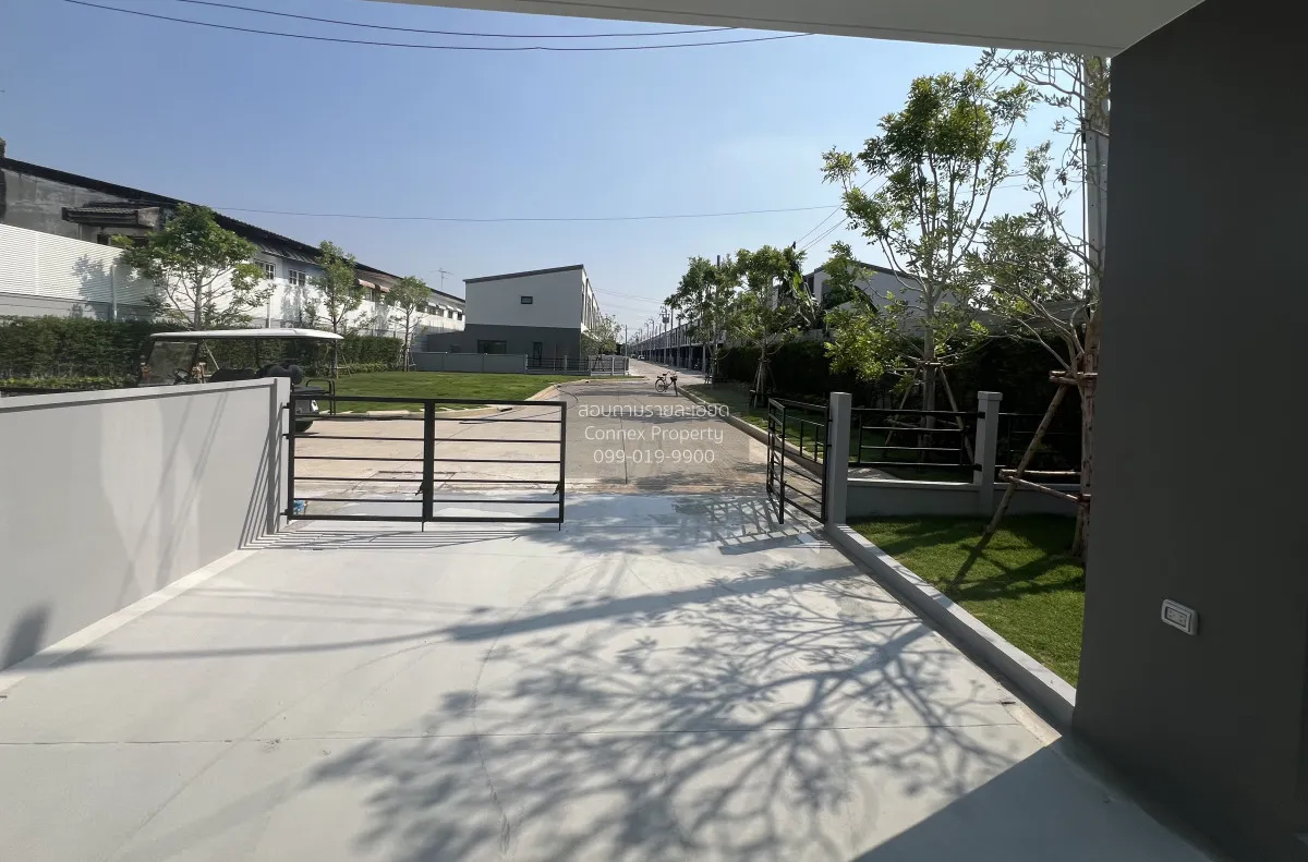 ขายทาวน์เฮ้าส์/ทาวน์โฮม  พลีโน่ ดอนเมือง ห้องมุม หน้ากว้าง สีกัน 