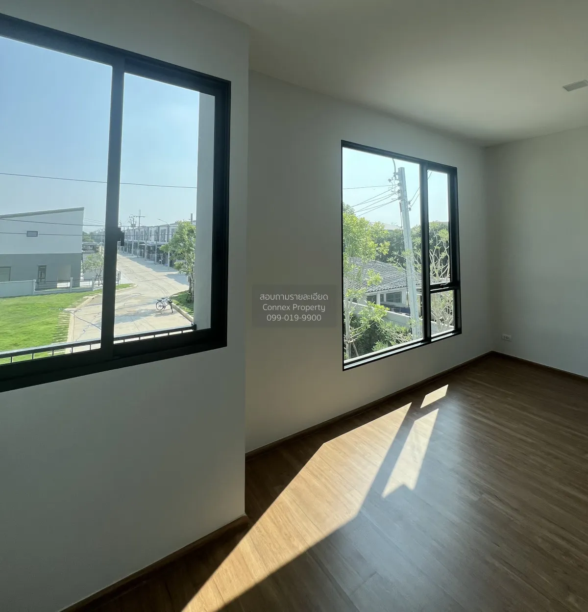 ขายทาวน์เฮ้าส์/ทาวน์โฮม  พลีโน่ ดอนเมือง ห้องมุม หน้ากว้าง สีกัน 