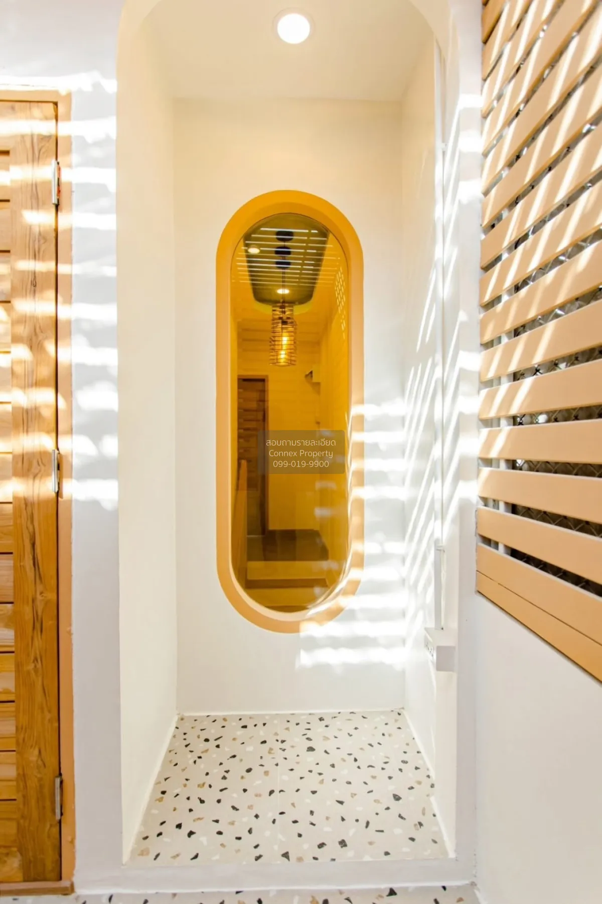 ขายทาวน์เฮาส์ 2 ขั้น  ซอย ลาดพร้าว 63 แยก 14 รีโนเวทใหม่ วังทองหล