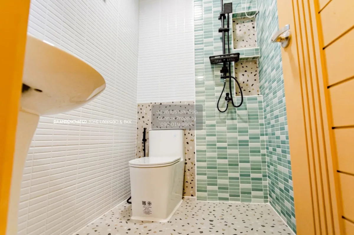 ขายทาวน์เฮาส์ 2 ขั้น  ซอย ลาดพร้าว 63 แยก 14 รีโนเวทใหม่ วังทองหล