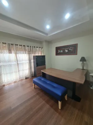 เช่าทาวน์เฮ้าส์/ทาวน์โฮม  บ้านกลางเมือง โมนาโค ศรีนครินทร์ สวนหลวง เขต สวนหลวง กรุงเทพ CX-151791