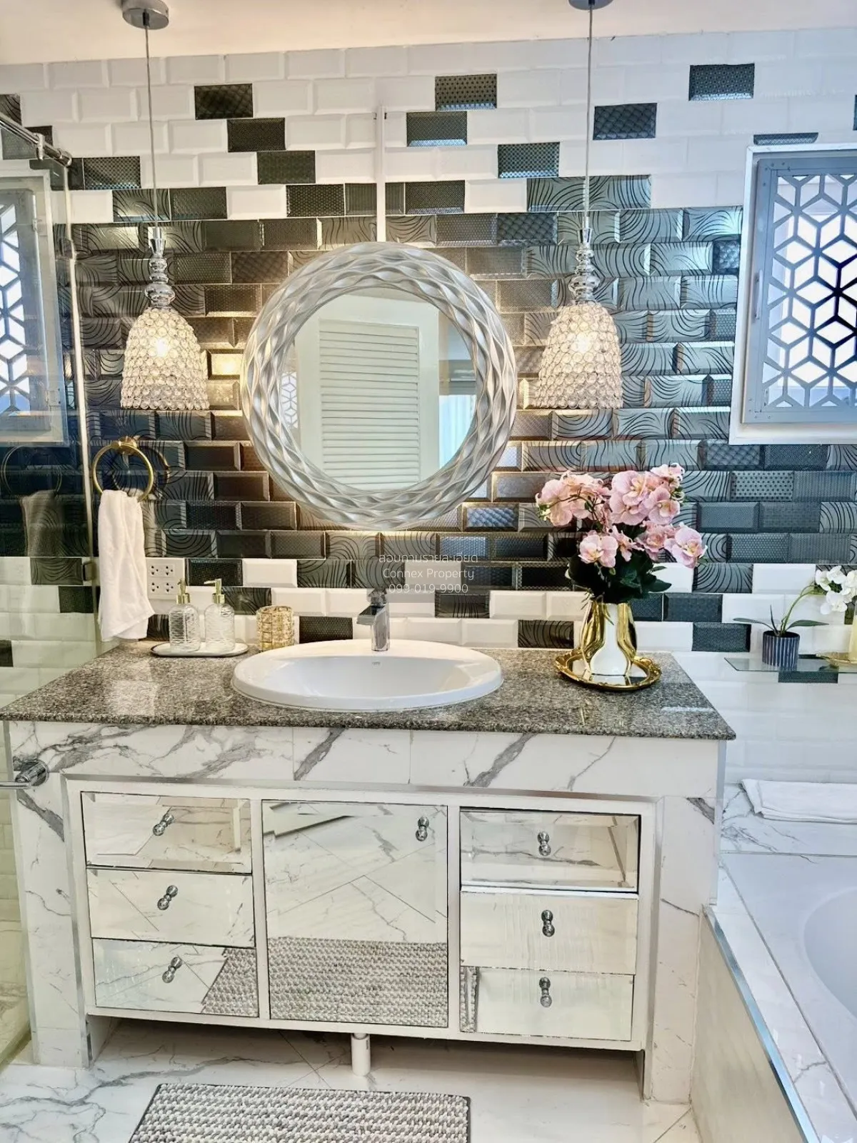 ขายทาวน์เฮ้าส์/ทาวน์โฮม  คริสตัล วิลล์ MRT-ลาดพร้าว 71 (สายสีเหลื