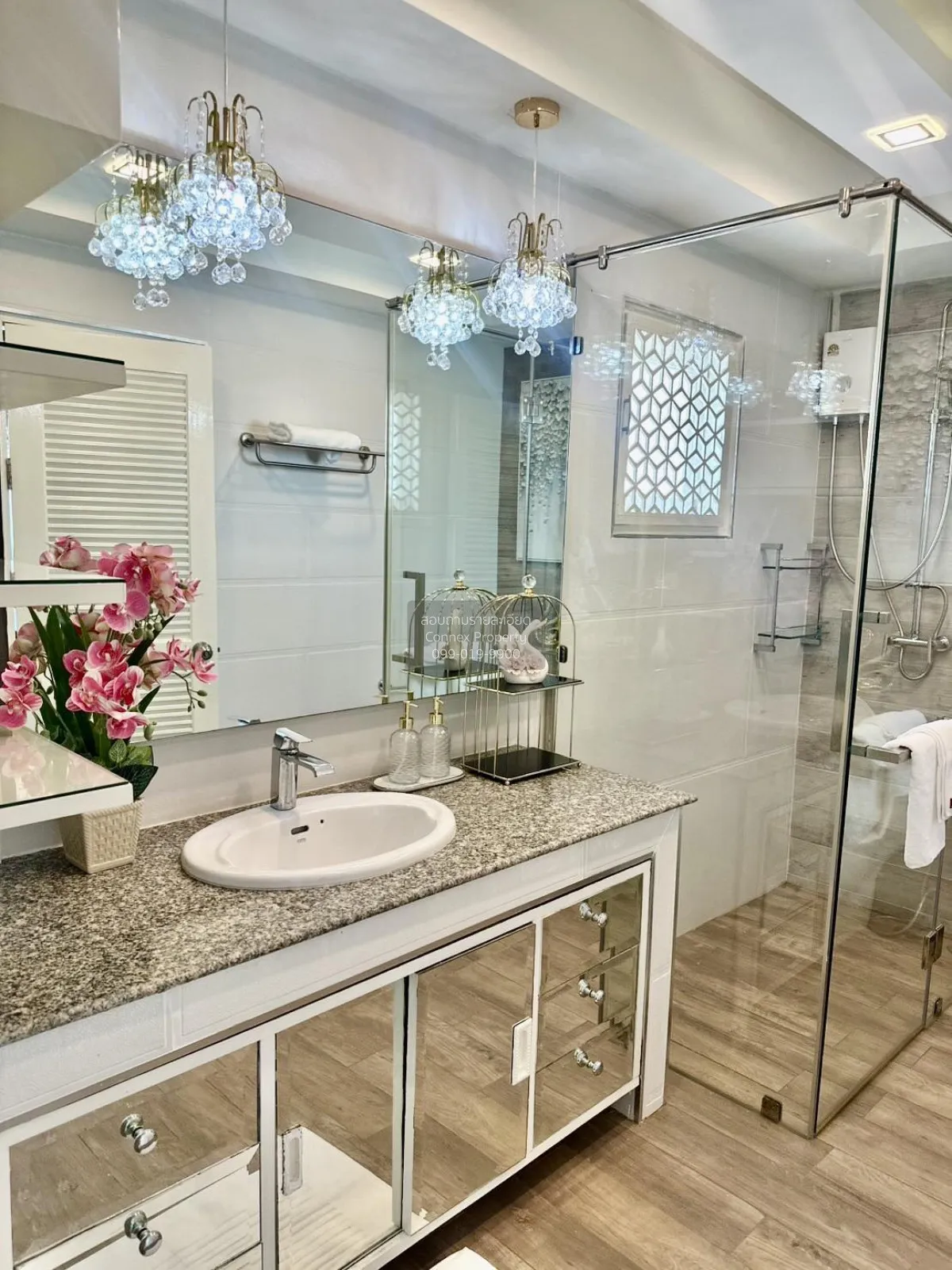 ขายทาวน์เฮ้าส์/ทาวน์โฮม  คริสตัล วิลล์ MRT-ลาดพร้าว 71 (สายสีเหลื