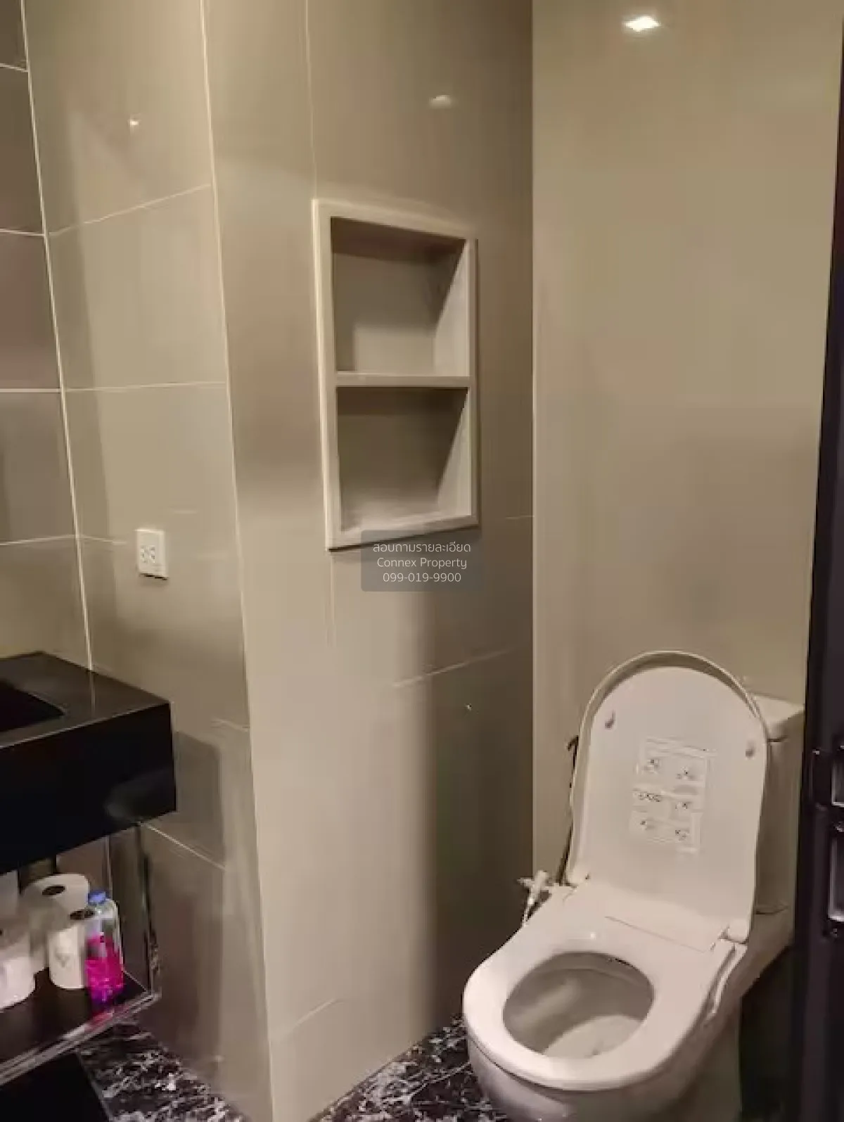 เช่าคอนโด  เอดจ์ สุขุมวิท 23 วิวสวย BTS-อโศก คลองเตยเหนือ เขต วัฒ