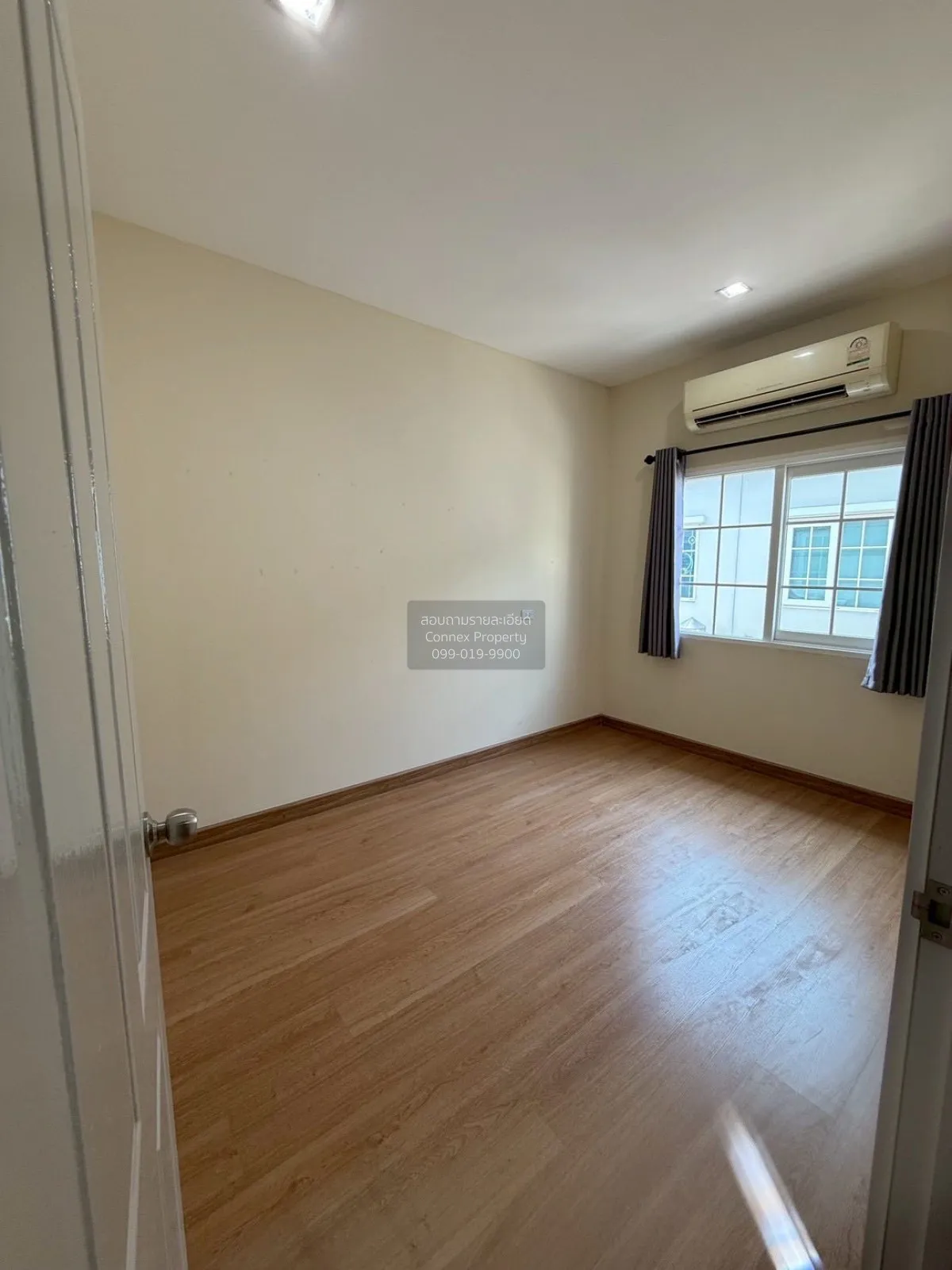 For Rent Townhouse/Townhome  , Golden Town Sukhumvit - Bearing BT