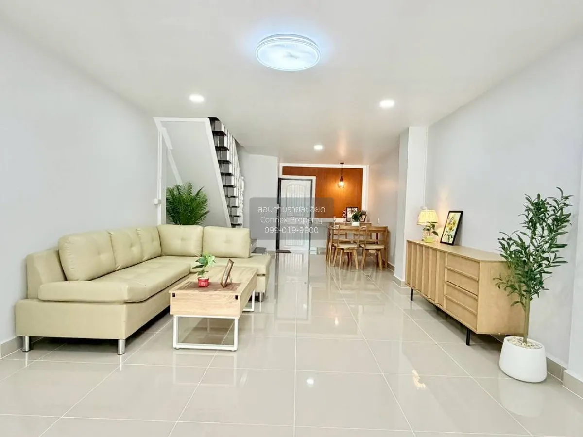 For Sale Townhouse/Townhome  , Kretkaew  Rattanathibet 26 , newly