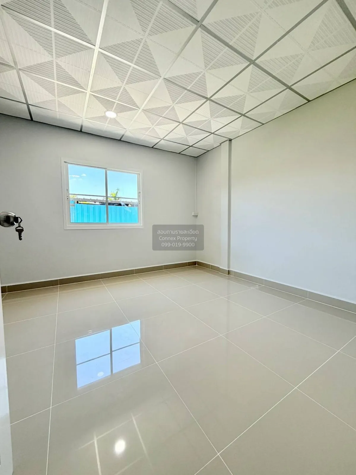 For Sale Townhouse/Townhome  , Kretkaew  Rattanathibet 26 , newly