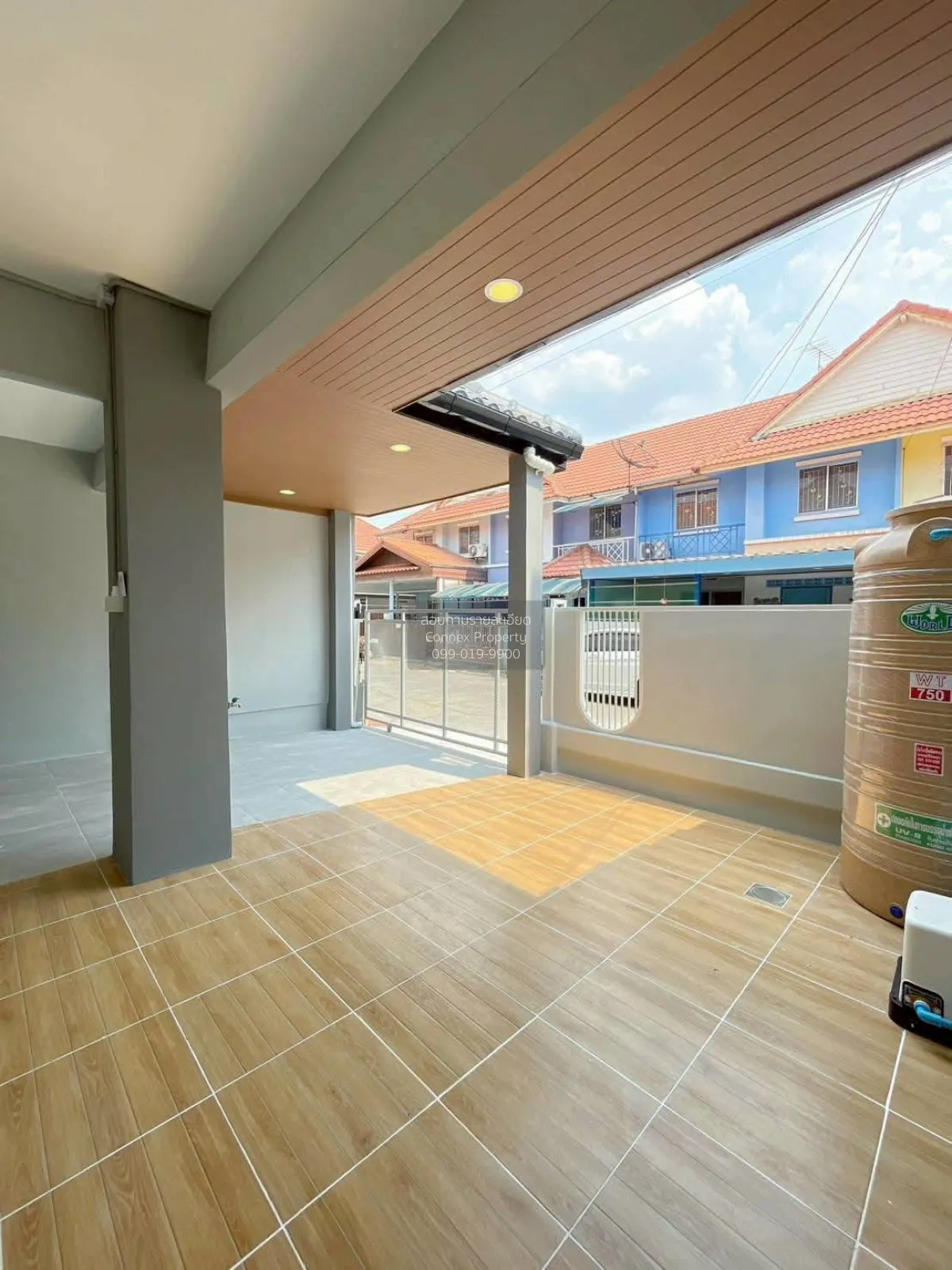 For Sale Townhouse/Townhome  , Baan Pruksa C , wide frontage , ne 4