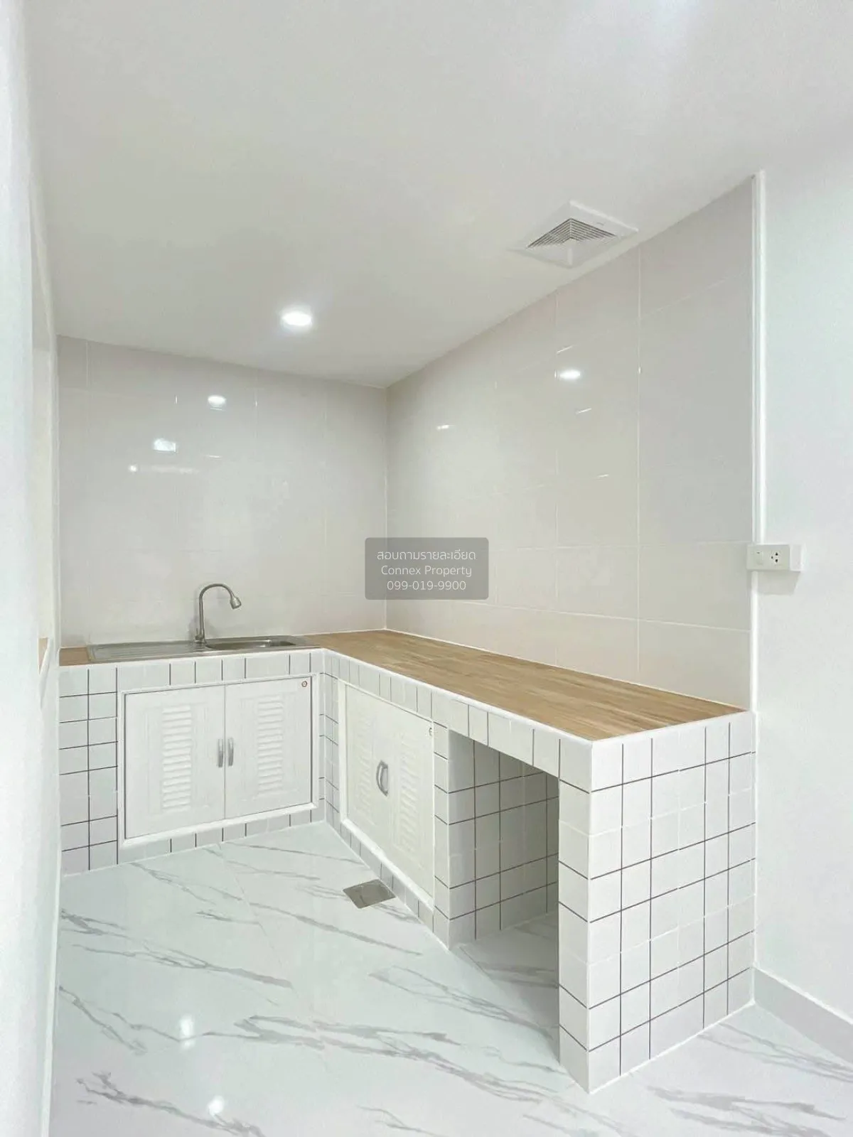 For Sale Townhouse/Townhome  , Baan Pruksa C , wide frontage , ne