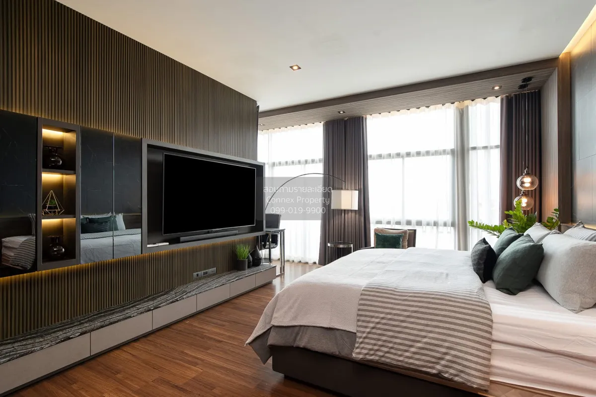 For Sale Townhome, Chokchai 4, Soi 18 , newly renovated , Lat Phr