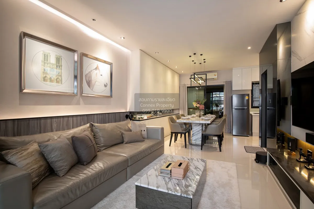 For Sale Townhome, Chokchai 4, Soi 18 , newly renovated , Lat Phr