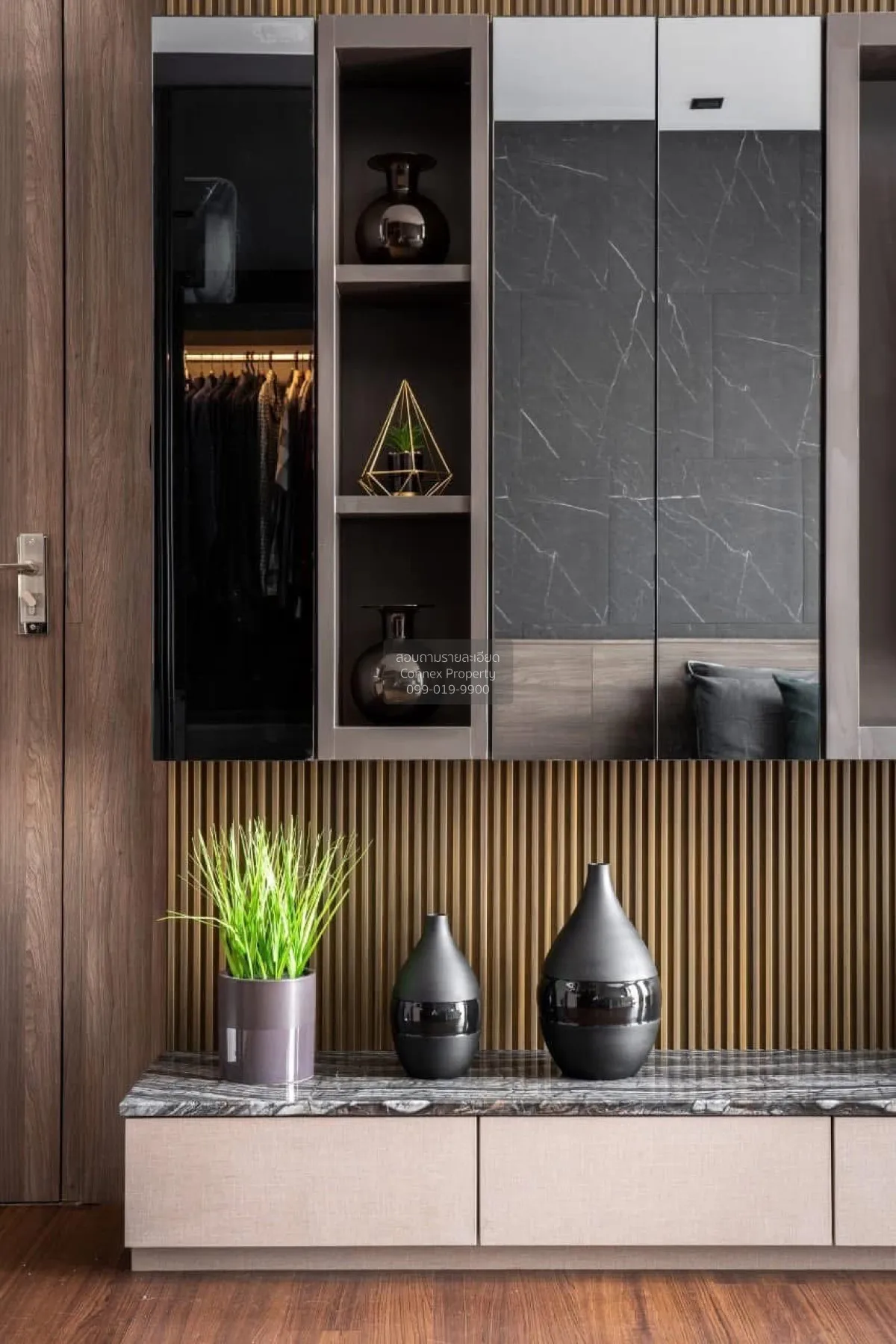 For Sale Townhome, Chokchai 4, Soi 18 , newly renovated , Lat Phr