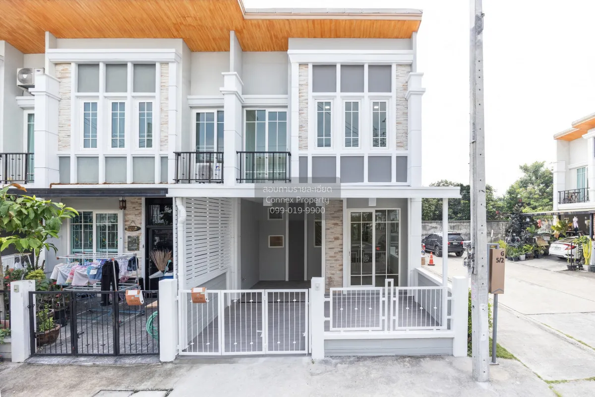 ขายทาวน์เฮ้าส์/ทาวน์โฮม  โกลเด้น ทาวน์ บางนา-สวนหลวง ดอกไม้ เขต ป 1