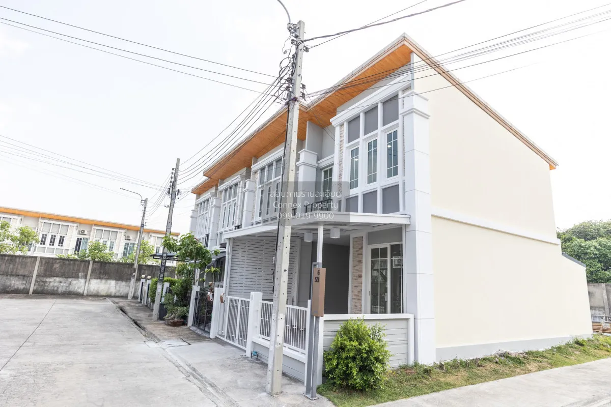 ขายทาวน์เฮ้าส์/ทาวน์โฮม  โกลเด้น ทาวน์ บางนา-สวนหลวง ดอกไม้ เขต ป 2