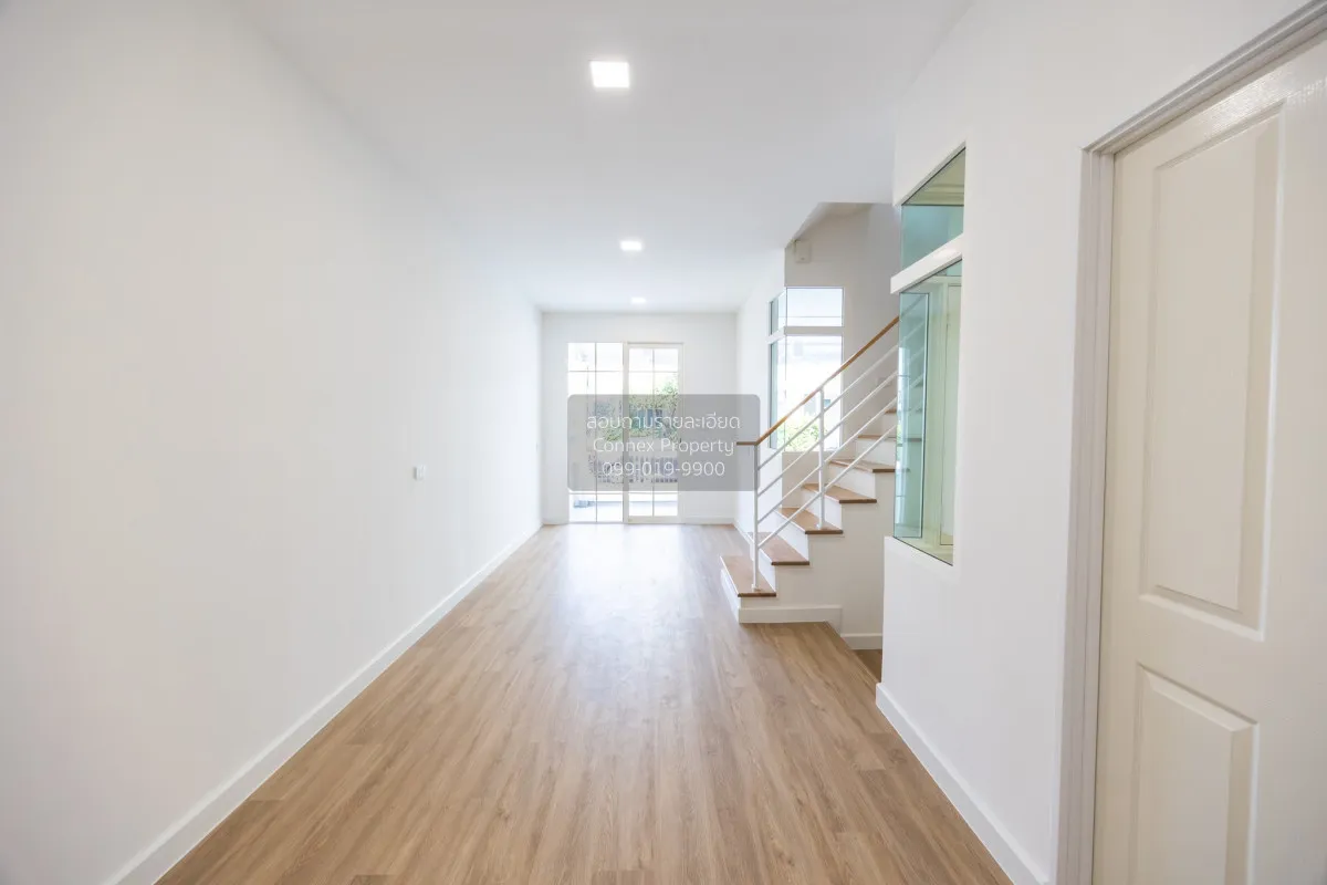 ขายทาวน์เฮ้าส์/ทาวน์โฮม  โกลเด้น ทาวน์ บางนา-สวนหลวง ดอกไม้ เขต ป