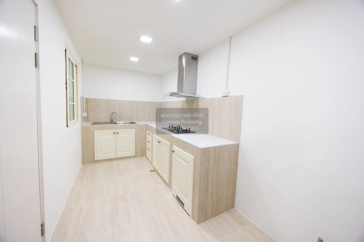 ขายทาวน์เฮ้าส์/ทาวน์โฮม  โกลเด้น ทาวน์ บางนา-สวนหลวง ดอกไม้ เขต ป