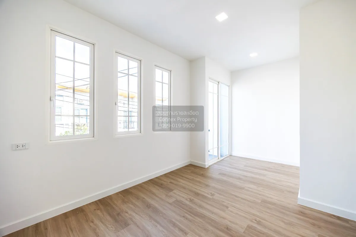 ขายทาวน์เฮ้าส์/ทาวน์โฮม  โกลเด้น ทาวน์ บางนา-สวนหลวง ดอกไม้ เขต ป