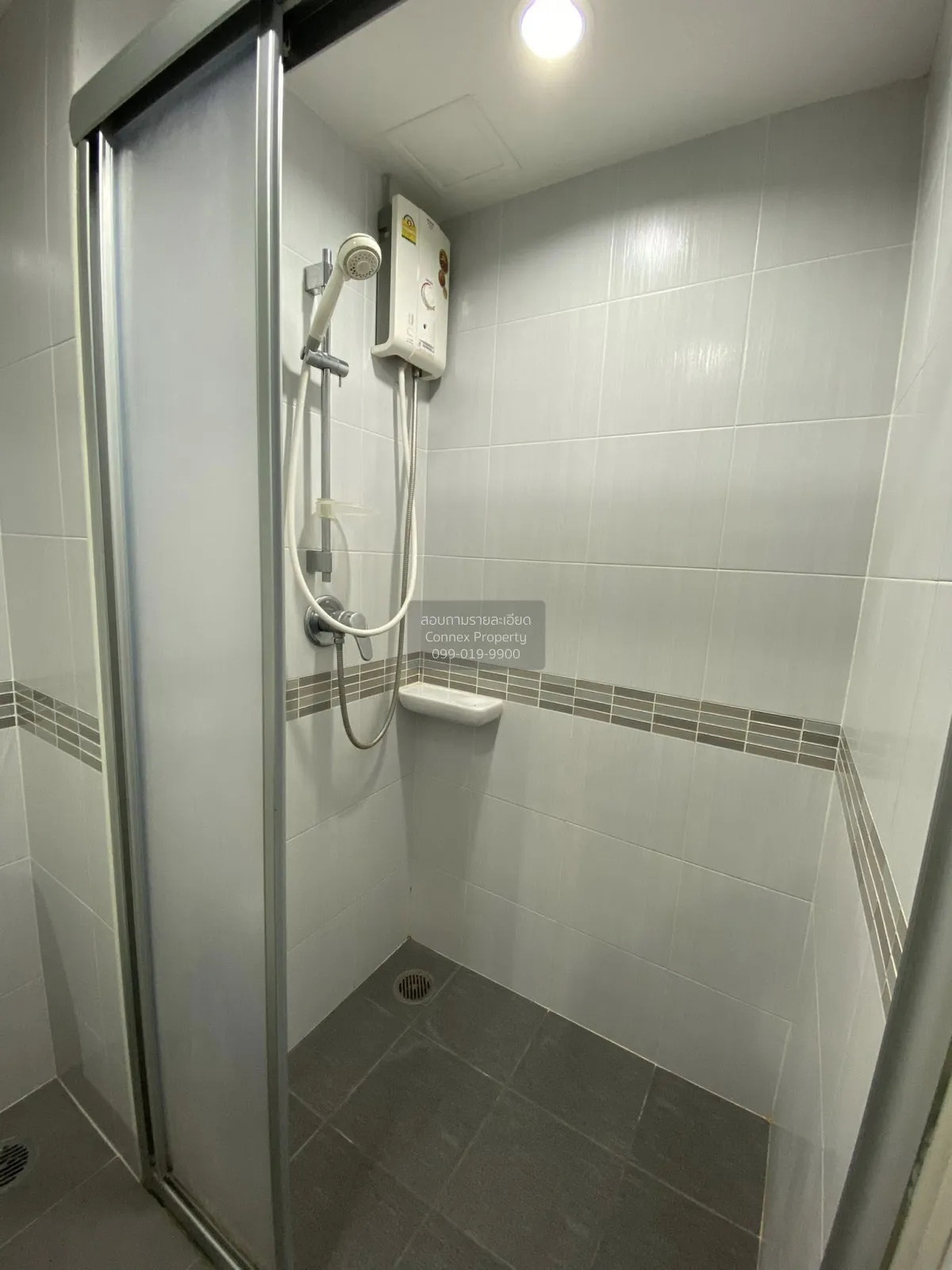 ขายคอนโด  ลุมพินี เพลส ศรีนครินทร์ - หัวหมาก สเตชัน ARL-หัวหมาก ส 4