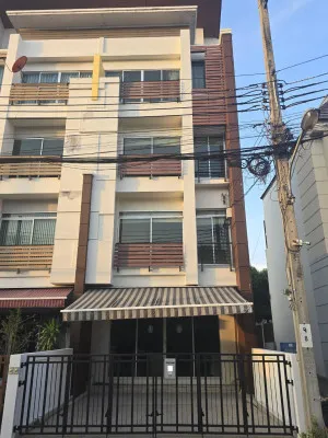 For Sale Townhouse/Townhome  , Baan Klang Muang Urbanion Ladprao 71 , MRT-Chokchai 4 , Lat Phrao , Lat Phrao , Bangkok , CX-152003