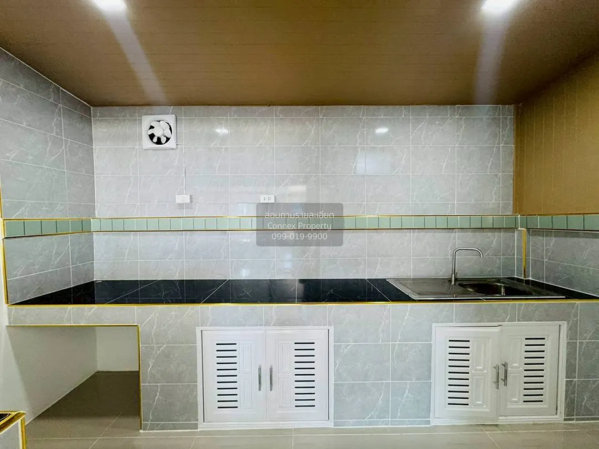 ขายทาวน์เฮ้าส์/ทาวน์โฮม  หมู่บ้านธารทอง 2 ห้องมุม รีโนเวทใหม่ บาง