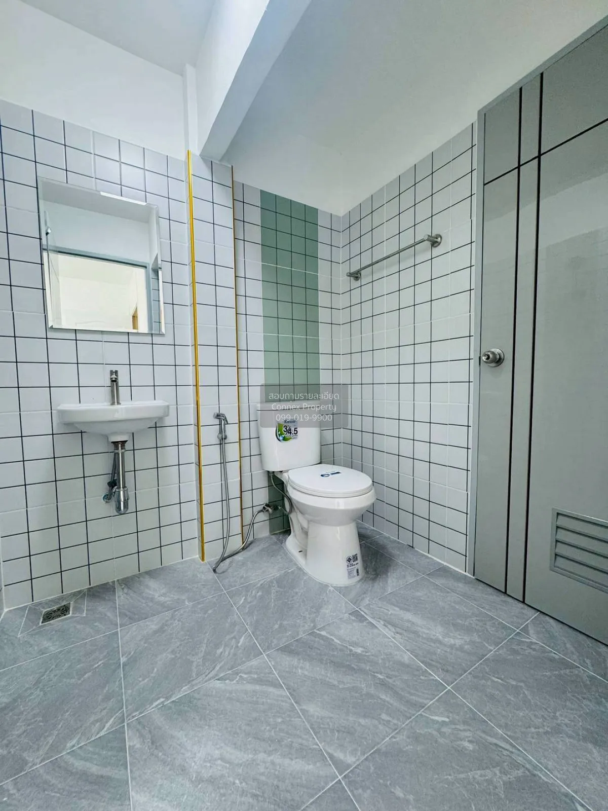 ขายทาวน์เฮ้าส์/ทาวน์โฮม  หมู่บ้านธารทอง 2 ห้องมุม รีโนเวทใหม่ บาง