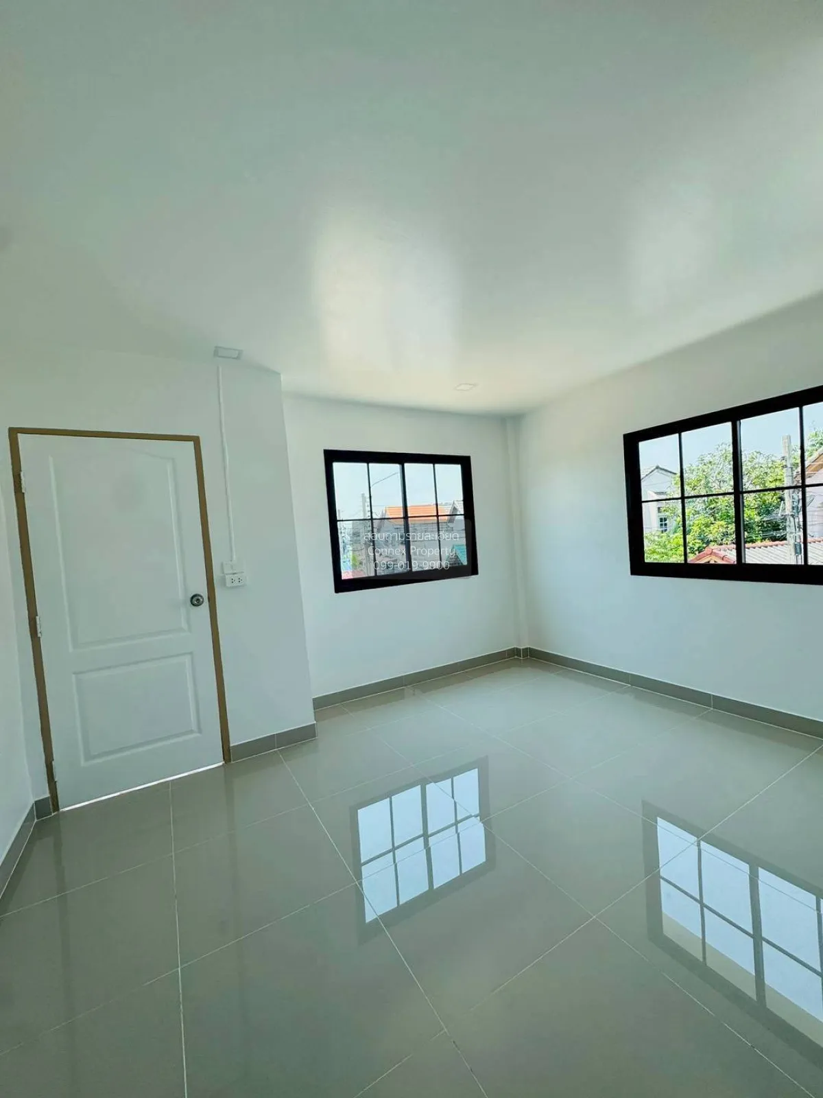 ขายทาวน์เฮ้าส์/ทาวน์โฮม  หมู่บ้านธารทอง 2 ห้องมุม รีโนเวทใหม่ บาง