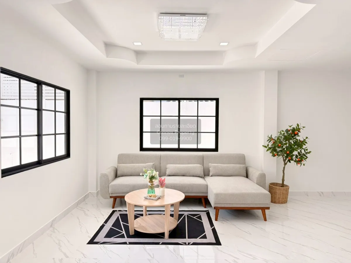 ขายทาวน์เฮ้าส์/ทาวน์โฮม  เอกกวิน เลียบคลอง 2 หน้ากว้าง รีโนเวทใหม