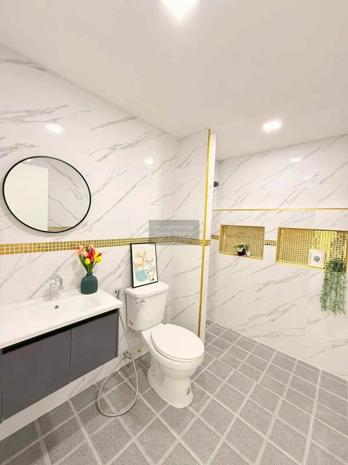 ขายทาวน์เฮ้าส์/ทาวน์โฮม  เอกกวิน เลียบคลอง 2 หน้ากว้าง รีโนเวทใหม