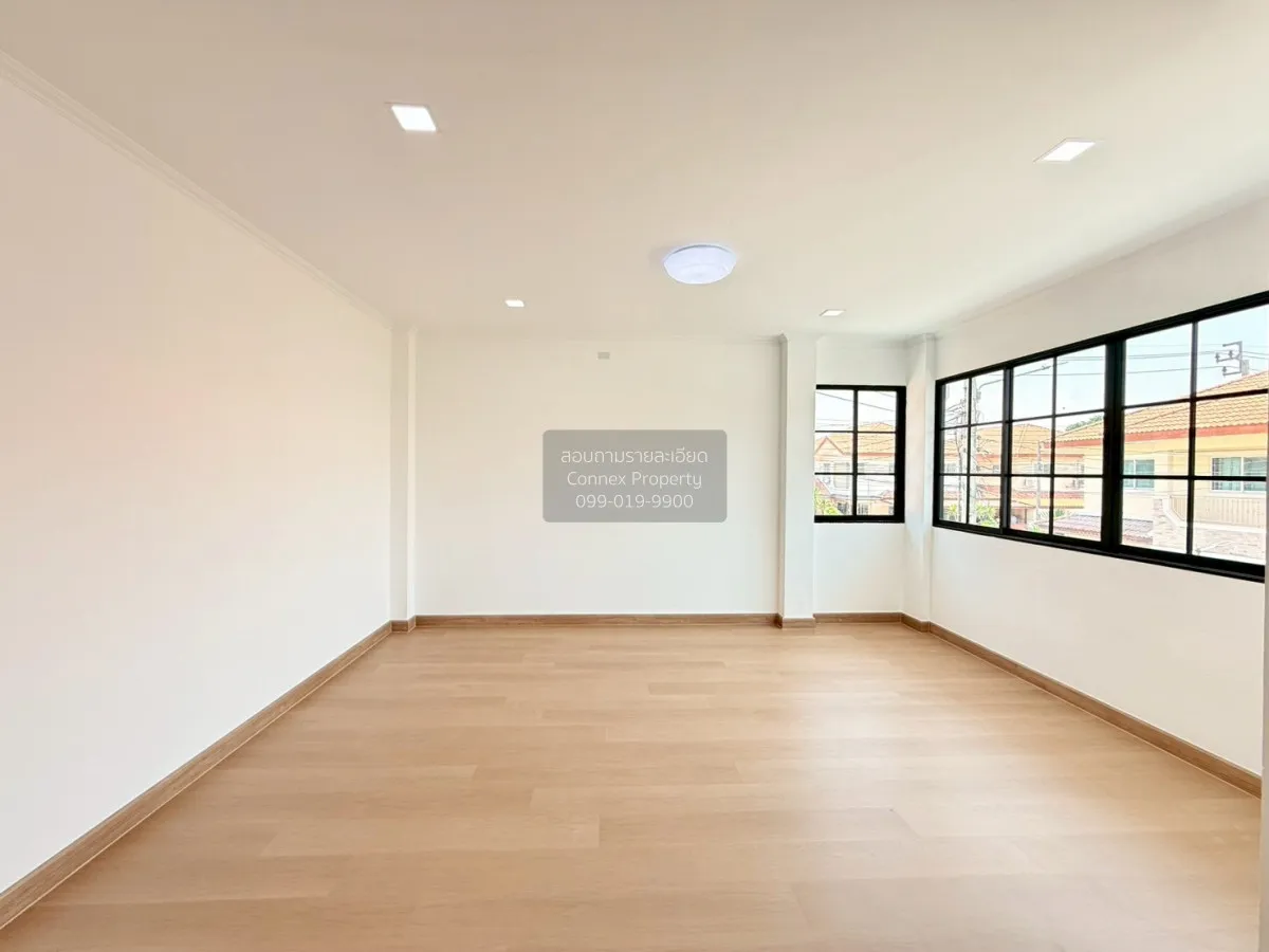 ขายทาวน์เฮ้าส์/ทาวน์โฮม  เอกกวิน เลียบคลอง 2 หน้ากว้าง รีโนเวทใหม