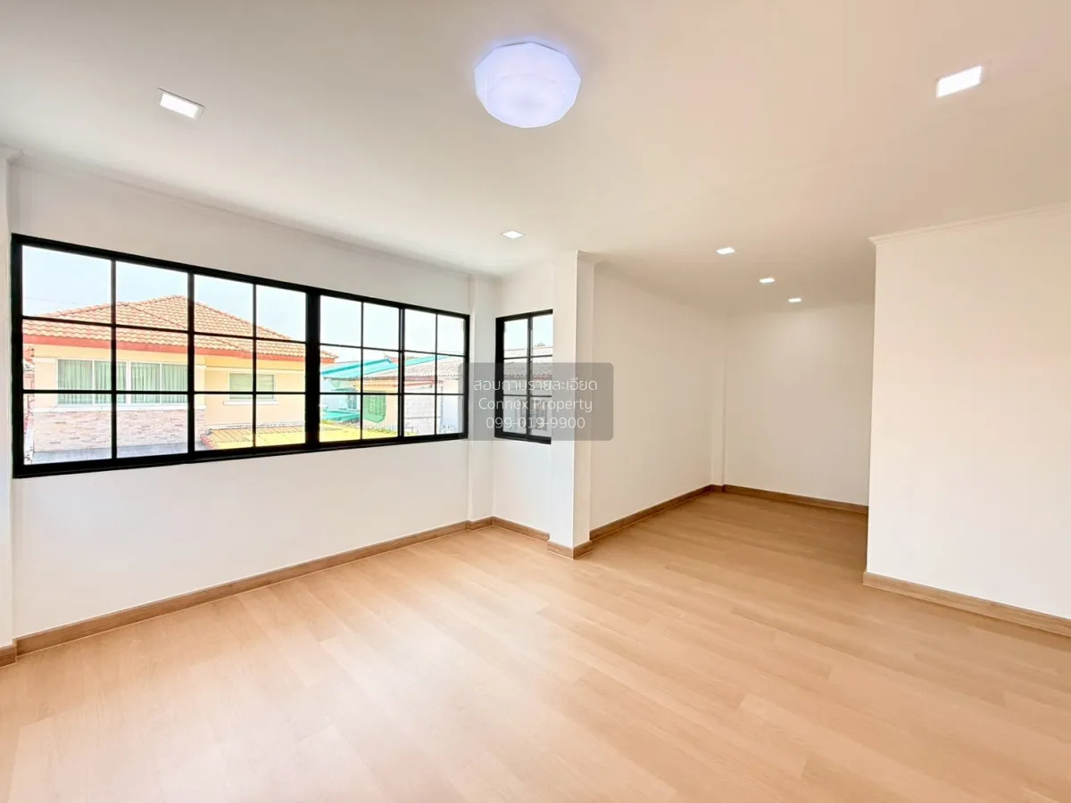 ขายทาวน์เฮ้าส์/ทาวน์โฮม  เอกกวิน เลียบคลอง 2 หน้ากว้าง รีโนเวทใหม