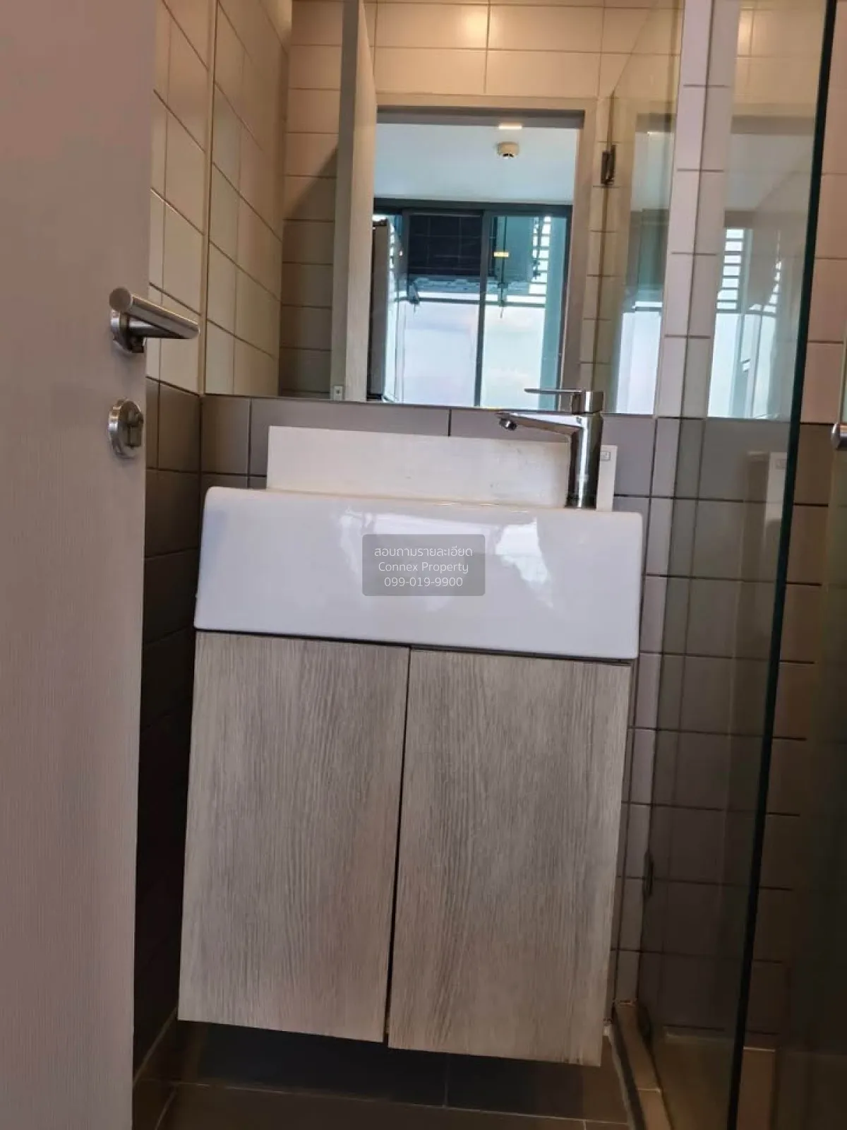 For Sale Condo , Ideo Mobi Sukhumvit , high floor , BTS-On Nut , 