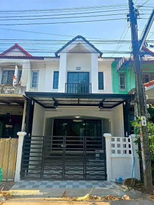 ขายทาวน์เฮ้าส์/ทาวน์โฮม  เค.ซี. รามอินทรา 3 รีโนเวทใหม่ สามวาตะวันตก เขต คลองสามวา กรุงเทพ CX-152061