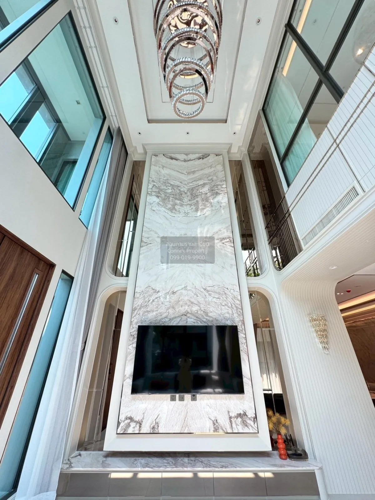 ขายบ้าน  แกรนด์ บางกอก บูเลอวาร์ด พระราม 9 - กรุงเทพกรีฑา ทับช้าง