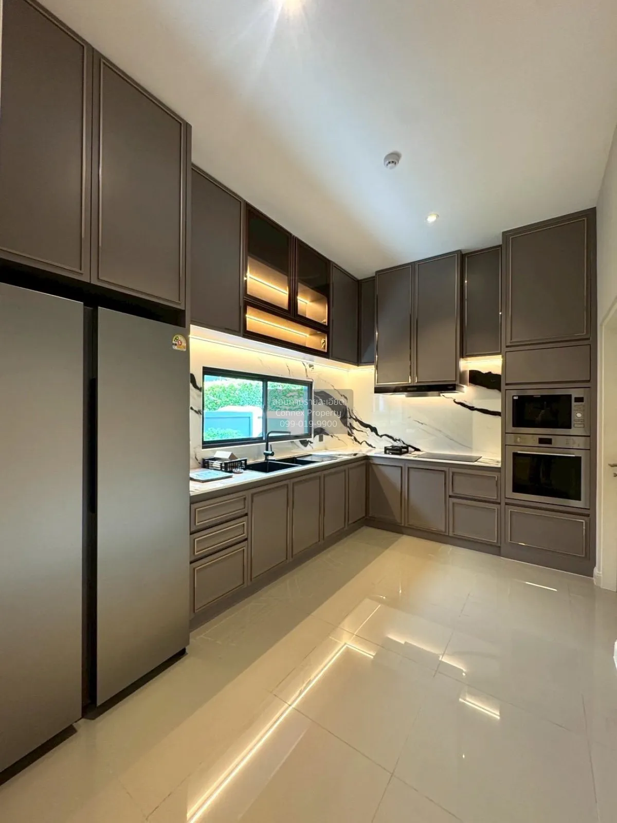 ขายบ้าน  แกรนด์ บางกอก บูเลอวาร์ด พระราม 9 - กรุงเทพกรีฑา ทับช้าง