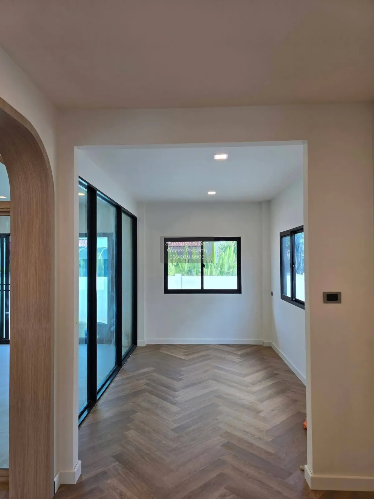 For Sale House + Separate Home Office on 179 sq.wah | Parking for