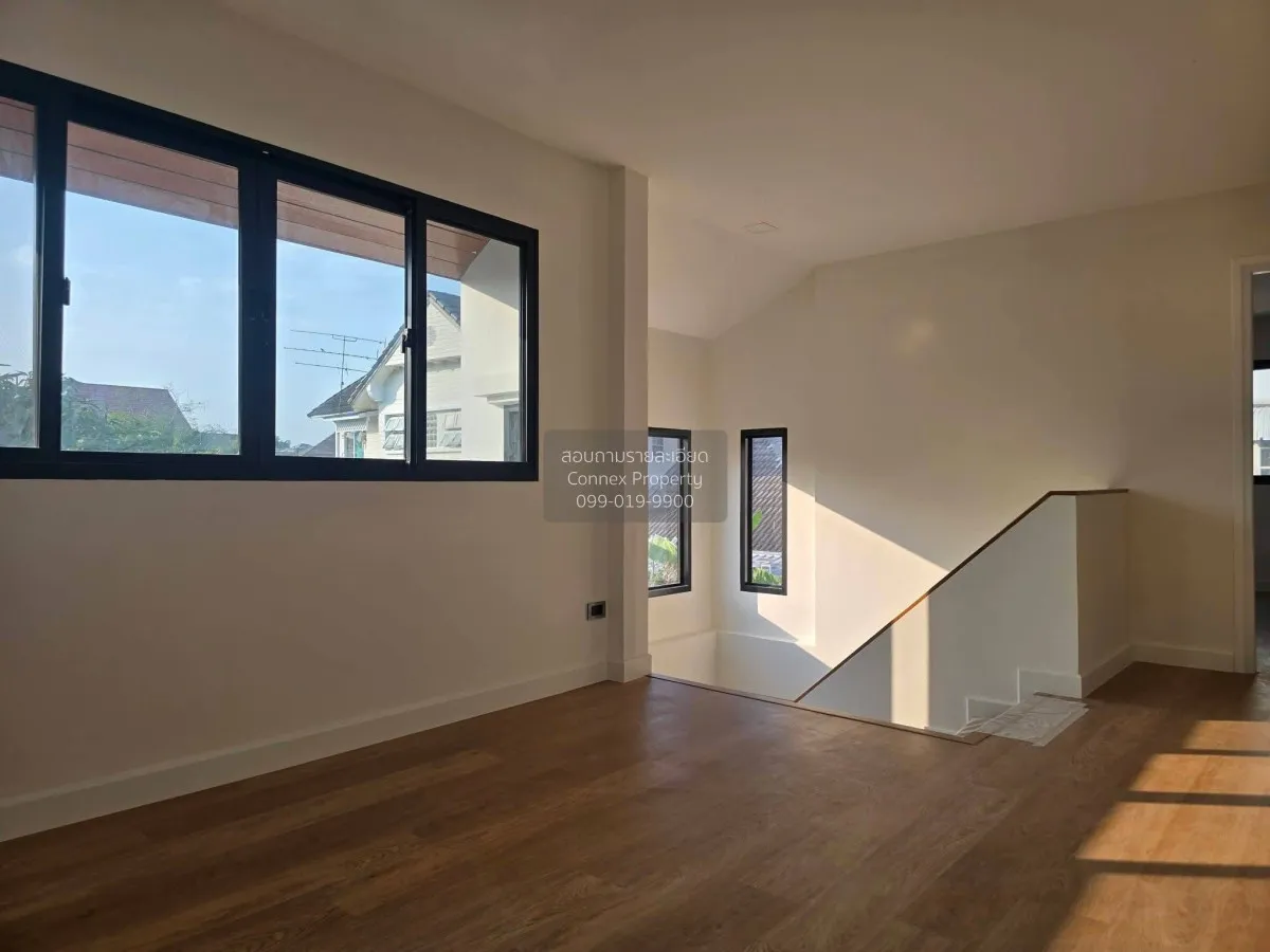 For Sale House + Separate Home Office on 179 sq.wah | Parking for