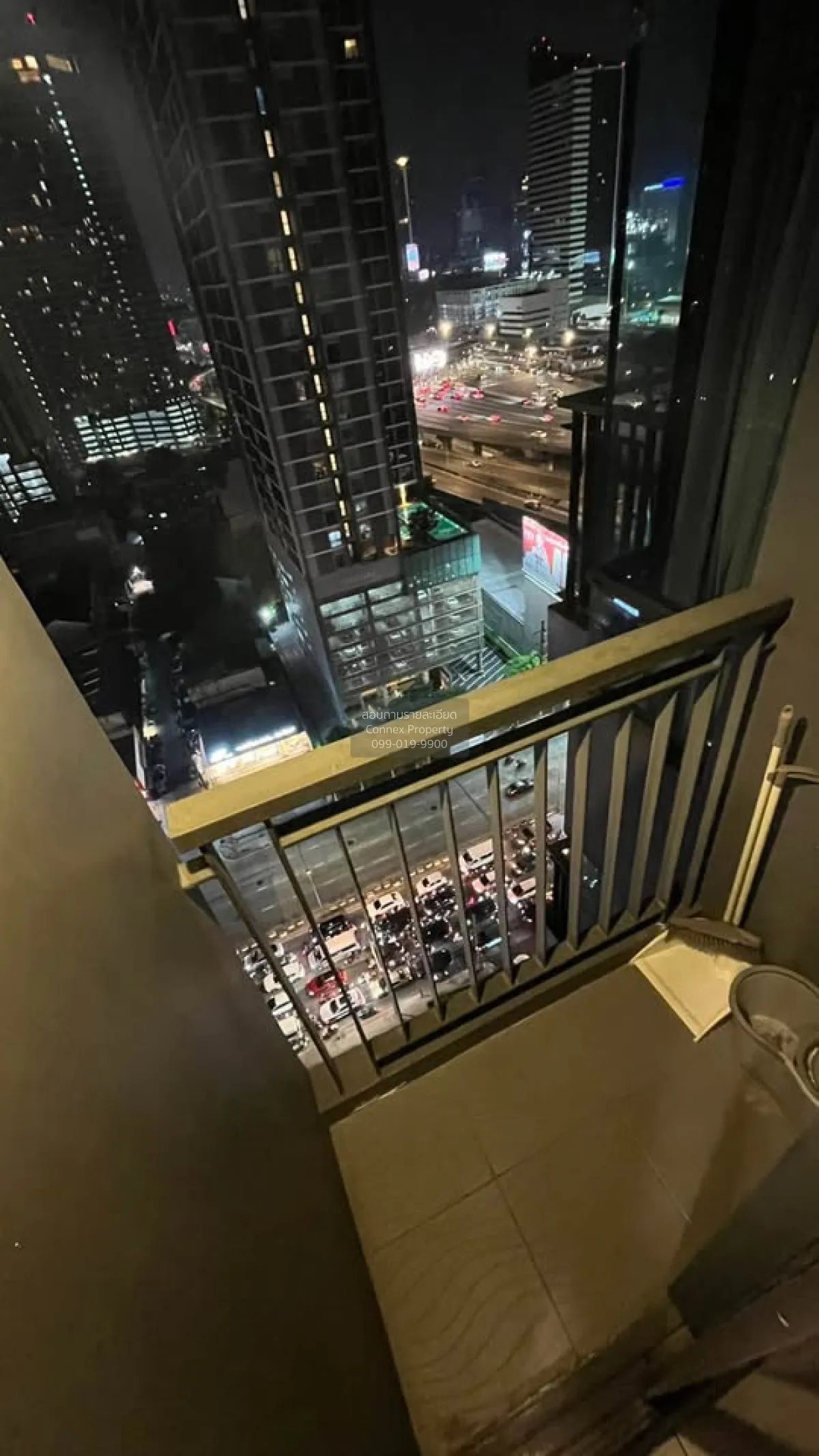 เช่าคอนโด  ริทึ่ม อโศก MRT-พระราม 9 มักกะสัน เขต ราชเทวี กรุงเทพ 