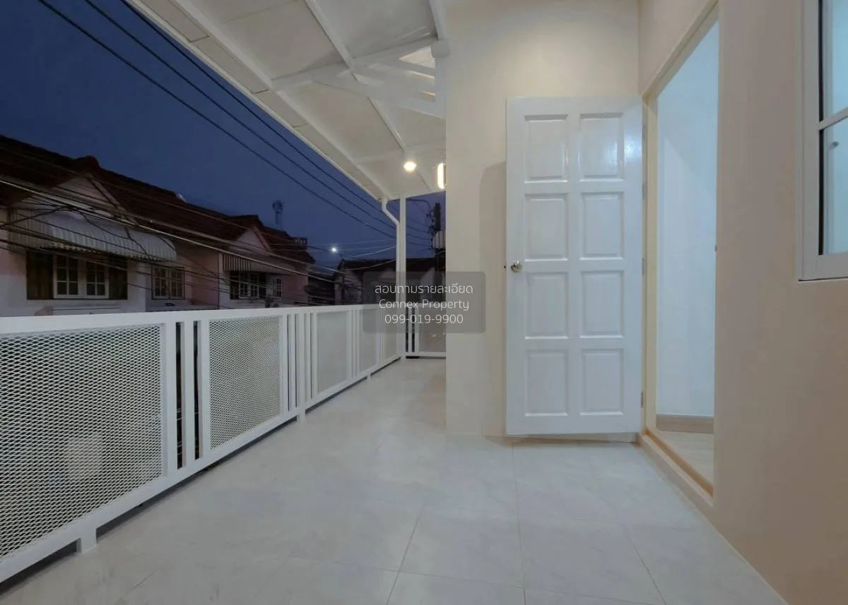 For Sale Townhouse/Townhome  , Narongsukniwet , newly renovated ,