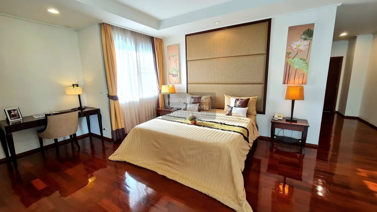 For Rent Condo , Piyathip Place , nice view , corner unit , wide  3