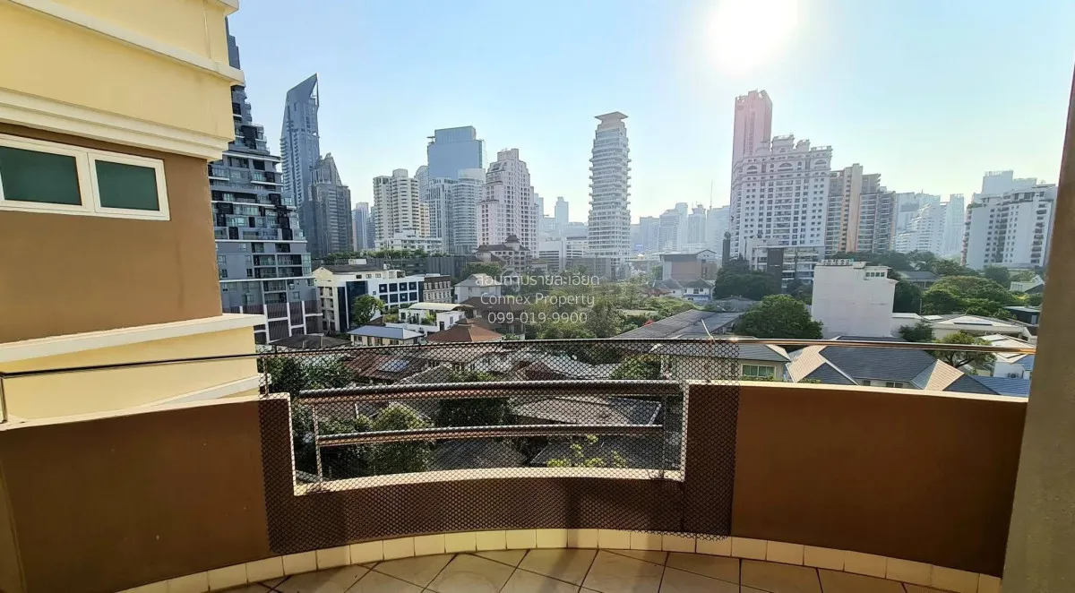 For Rent Condo , Piyathip Place , nice view , corner unit , wide 