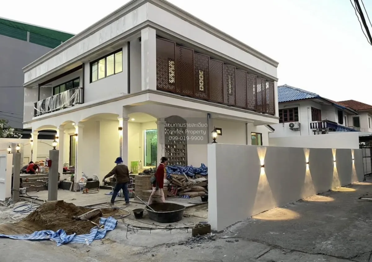 For Sale Corner unit detached house for sale,Soi  Nawamin 127 , c 1