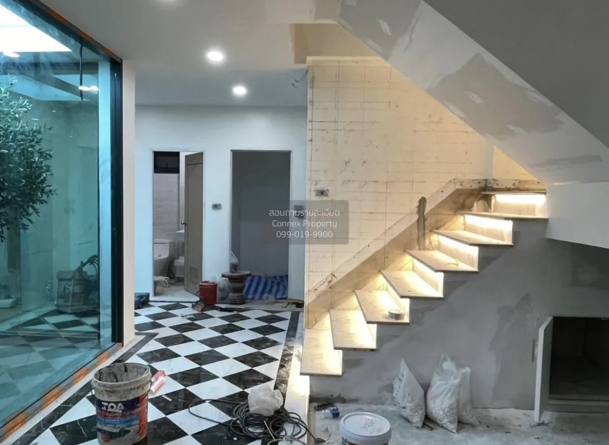 For Sale Corner unit detached house for sale,Soi  Nawamin 127 , c