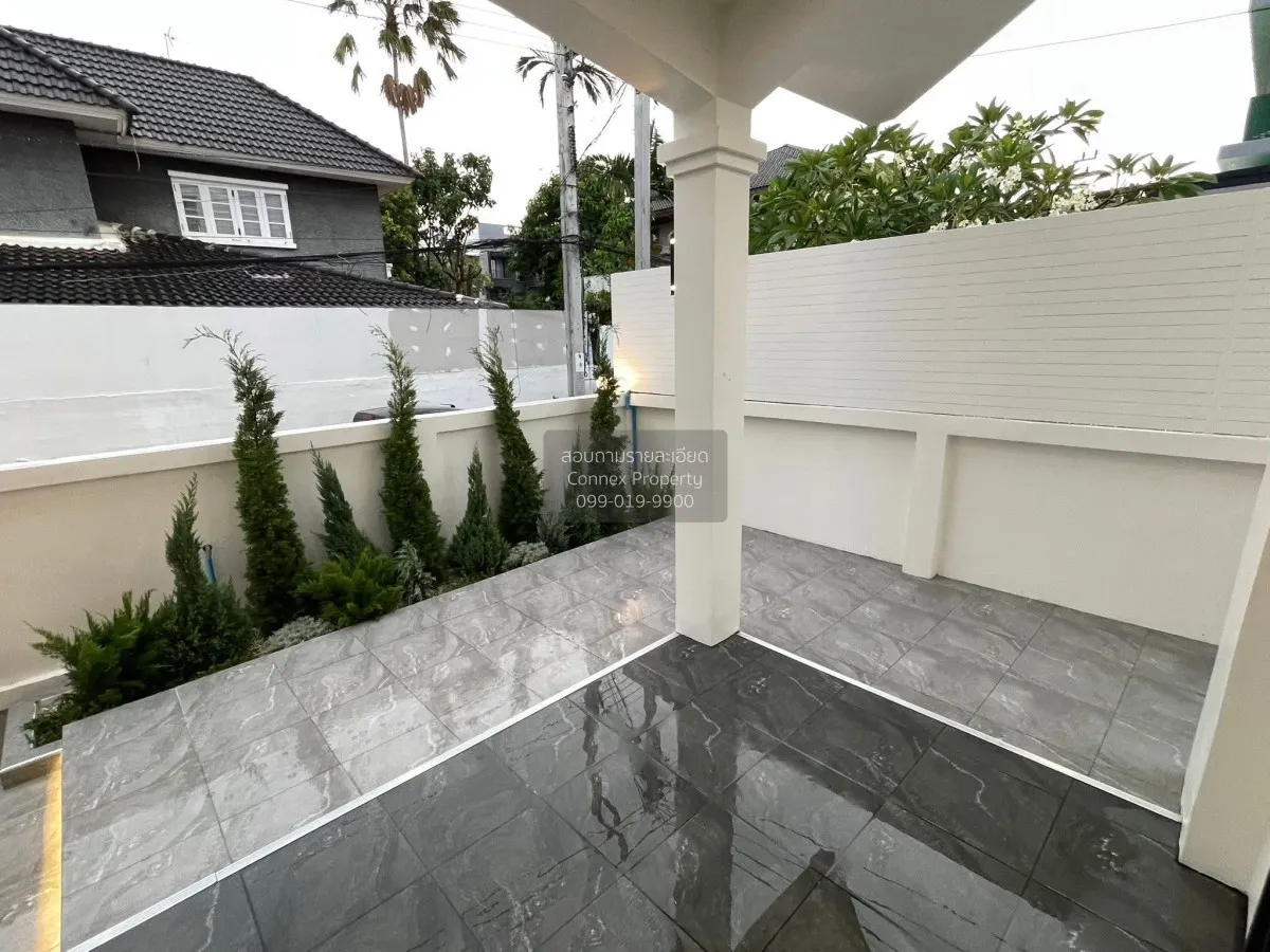 For Sale Corner unit detached house for sale,Soi  Nawamin 127 , c