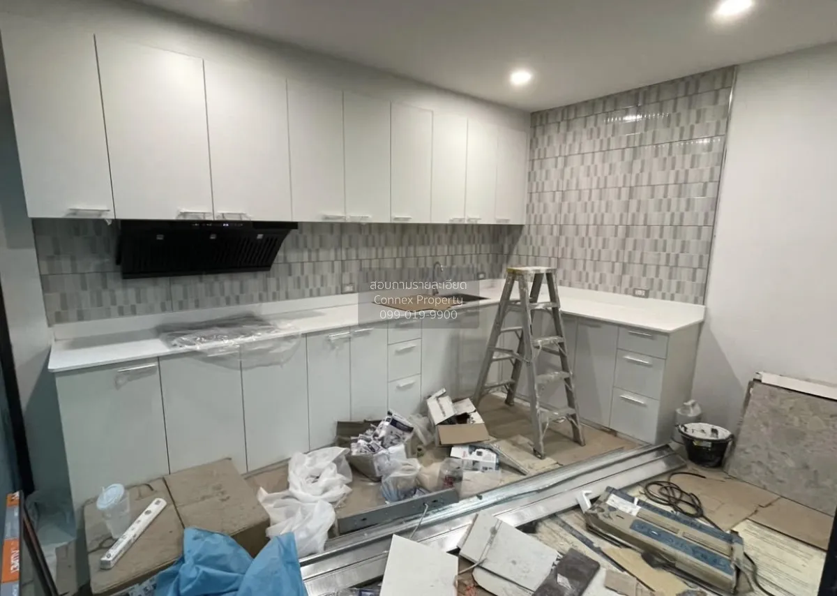 For Sale Corner unit detached house for sale,Soi  Nawamin 127 , c